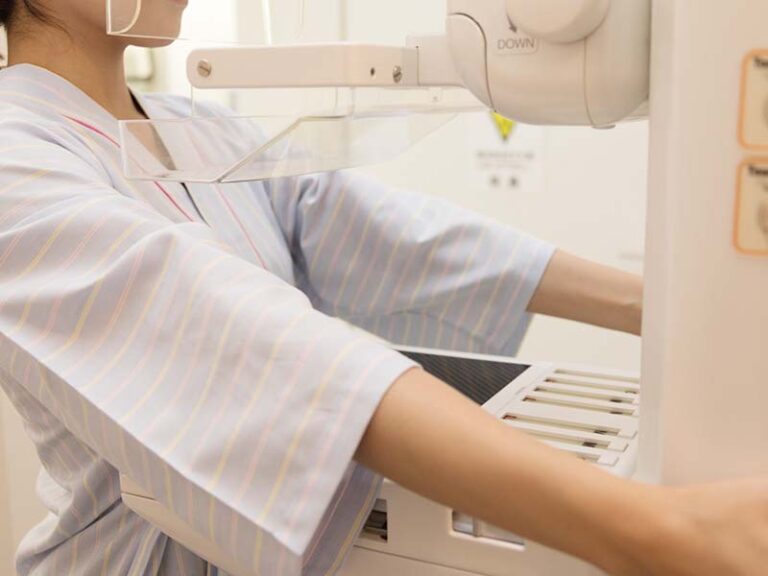 乳がん検診のイメージ写真